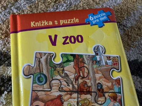Knižka s puzzle v zoo,