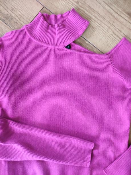 Rolák a svetrík, reserved,m