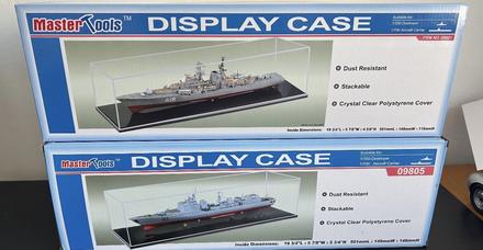 Plastové vitríny na modely dĺžka 50cm,