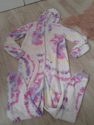 Overal na spanie, 158