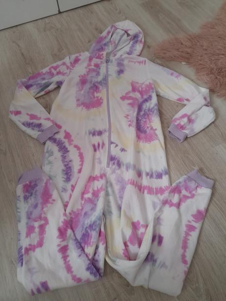 Overal na spanie, 158