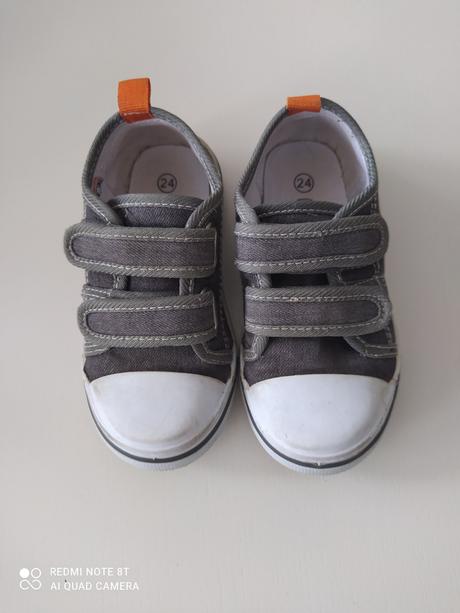 Chlapčenské tenisky s lietadlom, 24