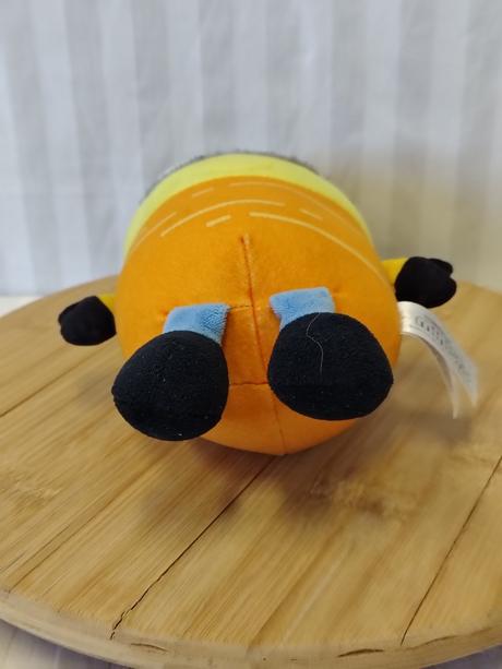 Zberateľský plyšový mimoň kevin mrkva jakala 31 cm, 