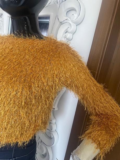 Chlpaty svetrik italy, s