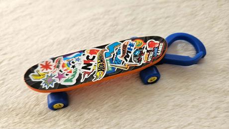 Privesok na kluce - skateboard 'hotwheels', 