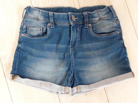 Sortky z makkej rifloviny, c&a,146