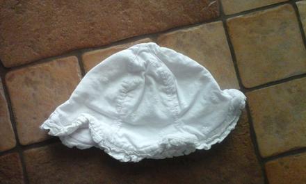 Klobucik s kvetinkami, next,104