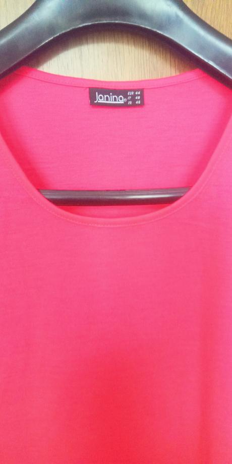 Tenučké neónové tričko, 44