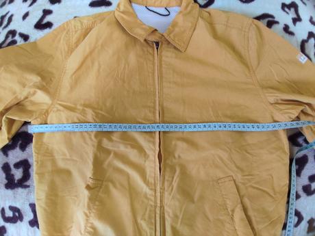 Zlta prechodna malo nosena bunda, velkost m-l, l