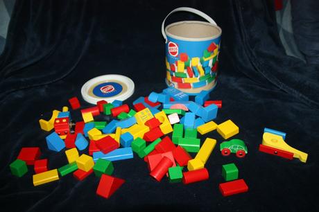 Drevene kocky vo vedierku, 