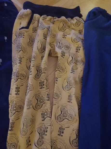 Pudlace teplaky, 122