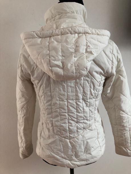 Dámska vetrovka, 36