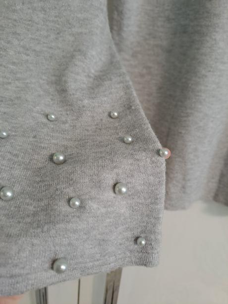 Pulóvrik a perličkami s/m/l, s