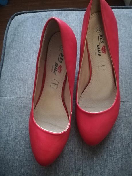 Červené lodičky., 40