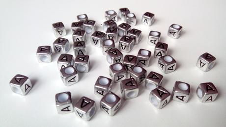 Písmenka strieborné a, 