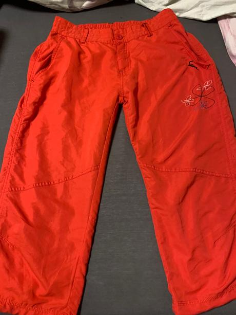 Cervene nohavice, s.a.m.,l