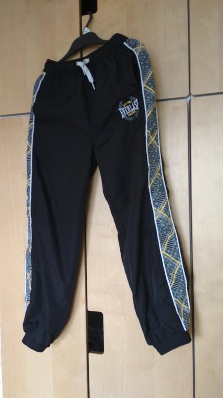 Športové nohavice zn. everlast, 140