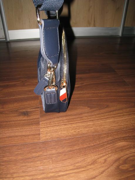 Crossbody kabelka th, tommy hilfiger