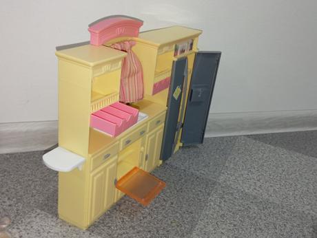 Barbie kuchyňa s riadikmi,