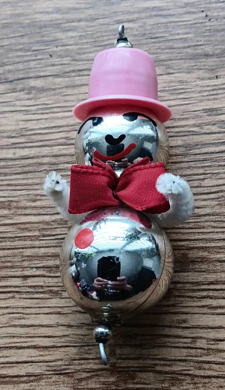 4 kusy staré vianočné ozdoby, 