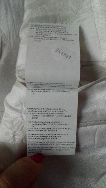 Znackové kvalitné sako hugo boss, l