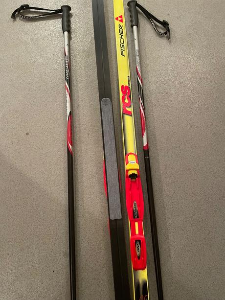 Bežky s palicami, fisher