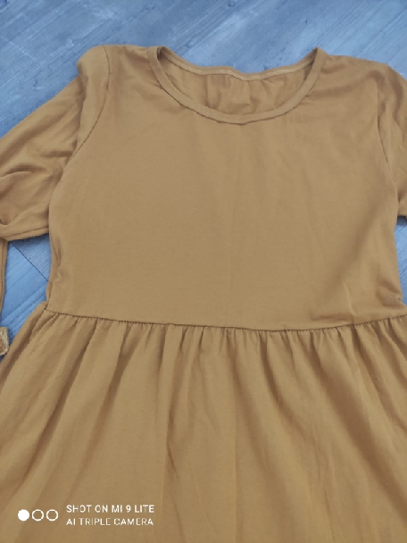 Horcicovo zlte saty,