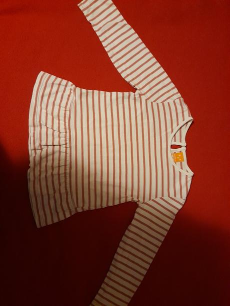 Tunika s pásikmi, 104