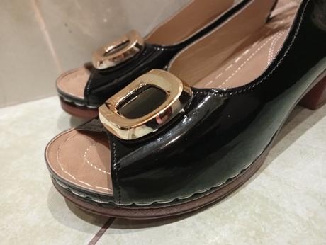 Akcia- lakované sandále č.41, 40 / 41