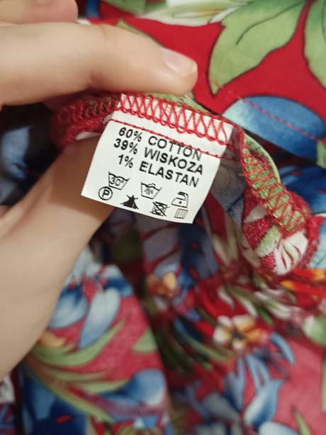 Blúzka s kvetmi, m