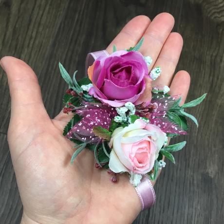 Náramok z kvietkov, 