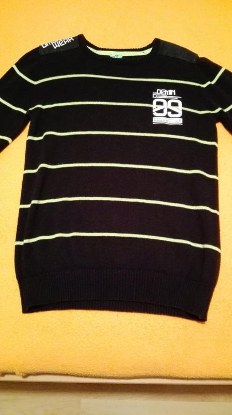 Chlapčenský sveter, 128