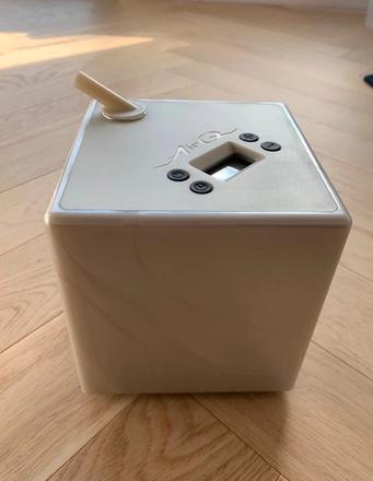 Air q je dizajnový osviežovač vzduchu,