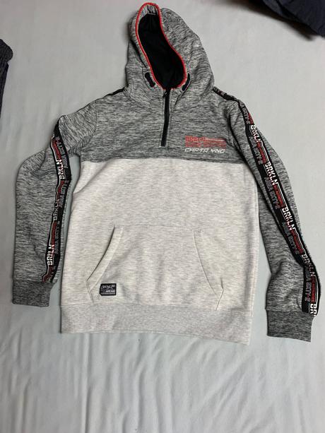 Mikina, chapter young,158