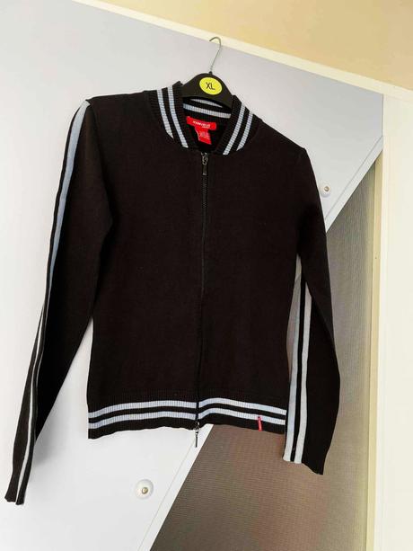 Slim mikinka na zips, kenvelo,m