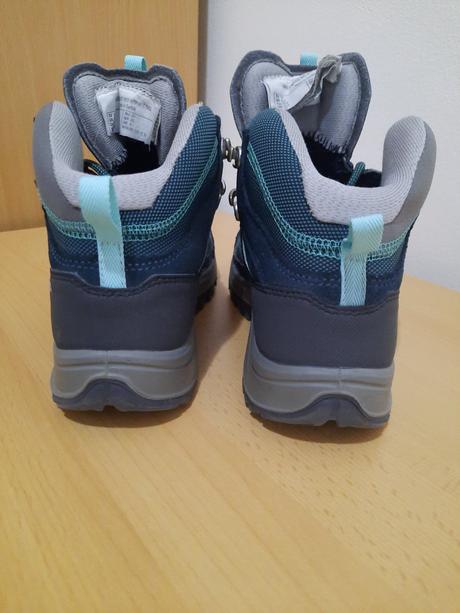 Turistická obuv zn. decathlon, 37
