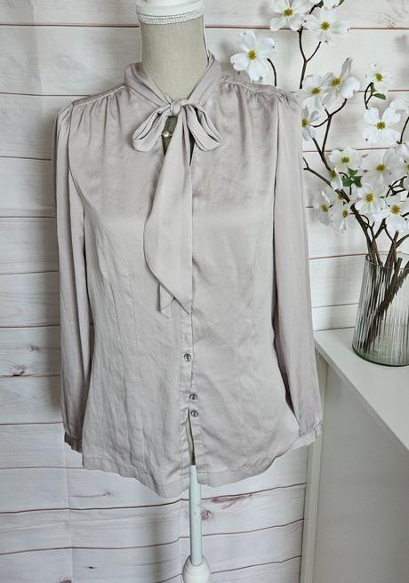 Pekná lahulinká blúzka, h&m,38