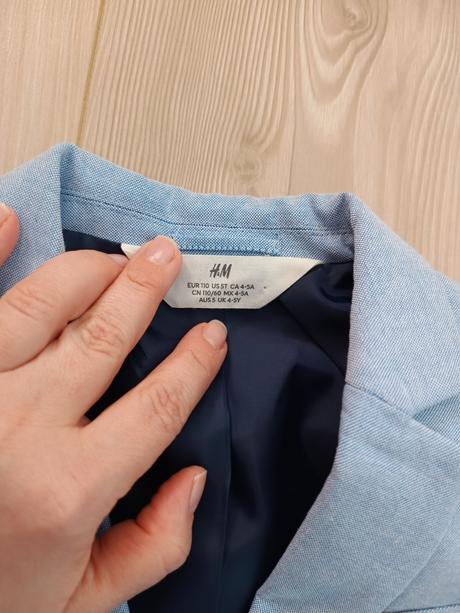 Modrý oblek (sako+nohavice), 110