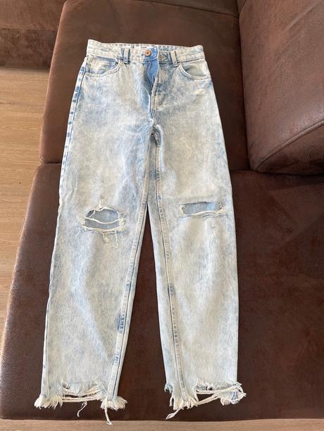 Dámske rifle, bershka,34