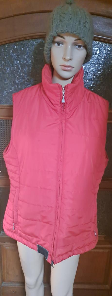 Dámska vetrovková vesta, 42