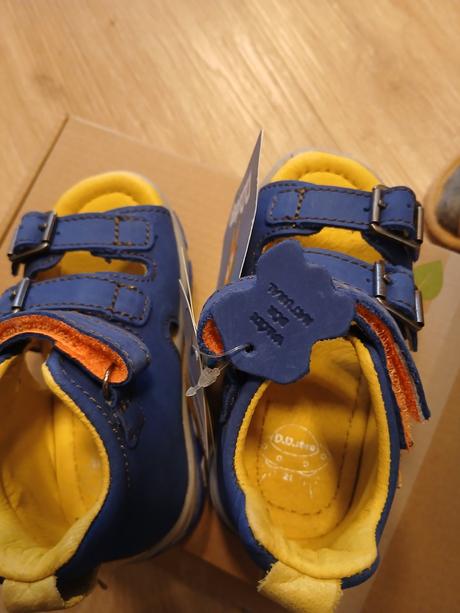 Nové d.d.steep sandále, d.d.step,20 / 21