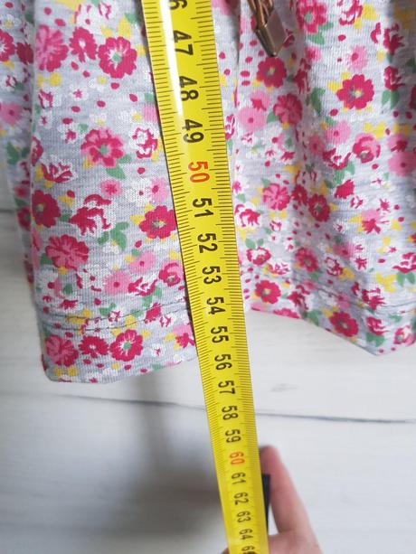 Šaty nenosene, 110 / 116