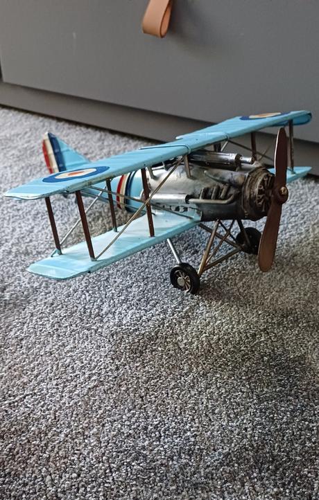 Lietadlo dekoracia zelezne, 