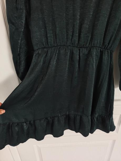 Dámske šaty s volánmi, sinsay,l