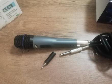 Dynamický mikrofón jts, 