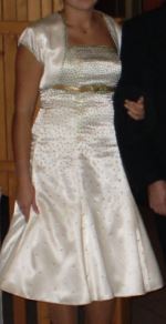 Krátke spoločenské šaty, 38