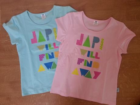 Dievčenské tričká pre dvojičky., 134