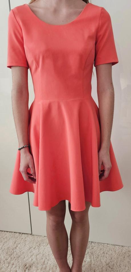 Šaty do tvaru a, mohito,38