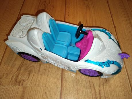 Autíčko pre equestria bábiky, 