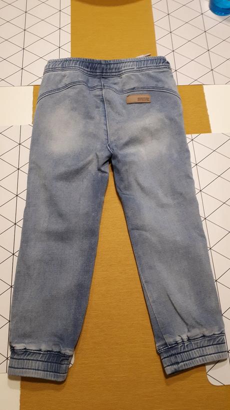 Rifle s poštou, reserved,104